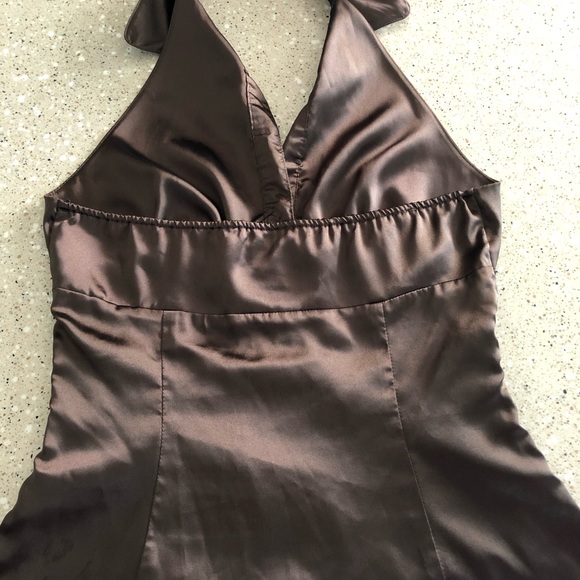 Size M. Guess. Dark brown halter top - Picture 2 of 2